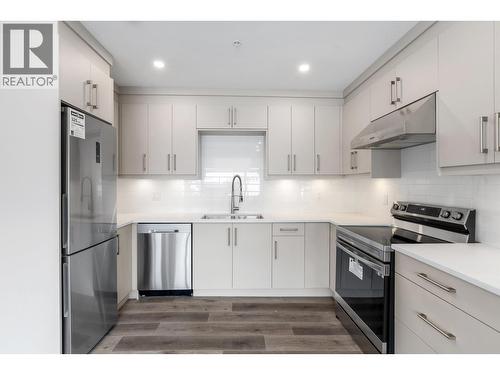 1635 Marine Drive, North Vancouver, BC 