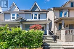 624 PAPE AVENUE  Toronto, ON M4K 3S1