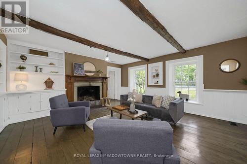 5595 25 SIDE ROAD  Milton, ON L7J 2L7