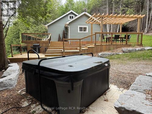 384275 Concession 4, West Grey, ON 