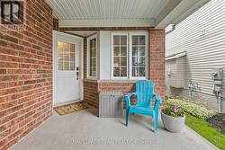 Great front porch - 