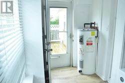 304 Perry to deck - 
