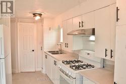 191 Shanly kitchen - 