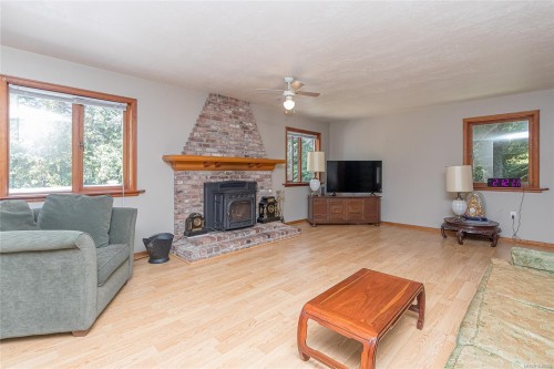 1255 Mckenzie Dr, Duncan, BC 