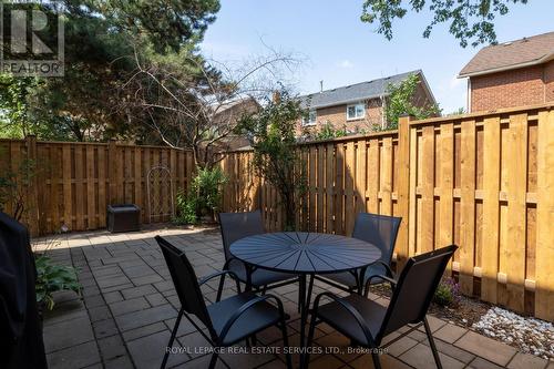 7 - 2006 Glenada Crescent, Oakville, ON 