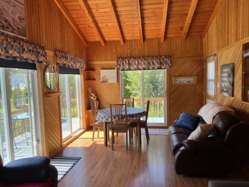 Salle à manger - 36 Rue Bourg, Carleton-Sur-Mer, QC 