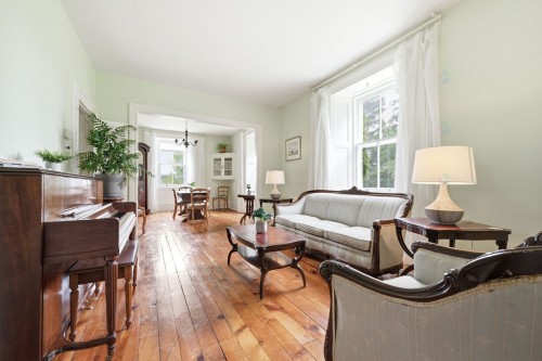 Living Room - 277C Ch. Front, Clarendon, QC 