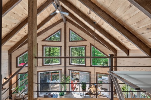 Mezzanine - 54 Ch. Williams, Gore, QC 