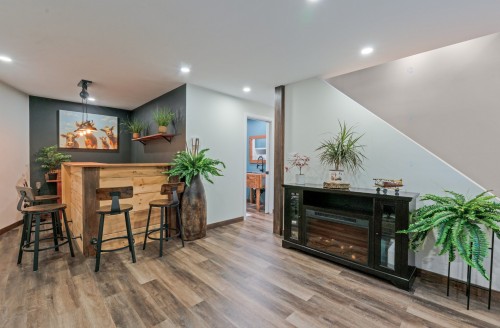 Salle familiale - 54 Ch. Williams, Gore, QC 