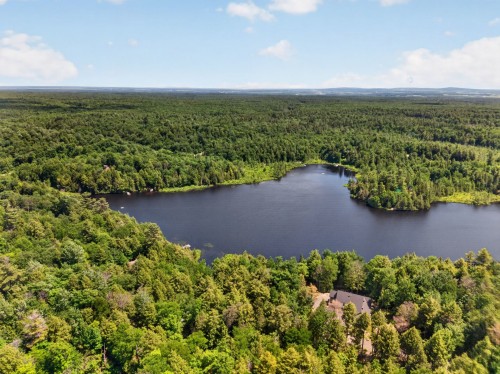 Accès au plan d'eau - 54 Ch. Williams, Gore, QC 
