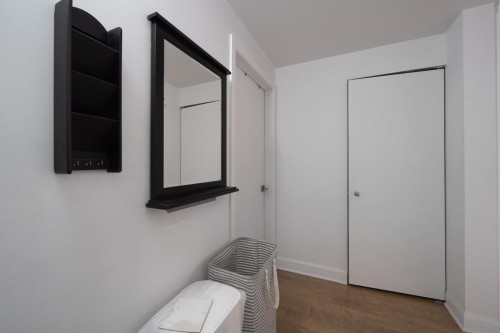 Hall d'entrée/Vestibule - 304-1181 Rue Bishop, Montréal (Ville-Marie), QC 
