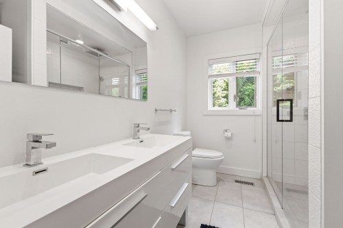 Salle de bains - 153 Route 323, Brébeuf, QC 