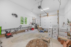 Garage - 