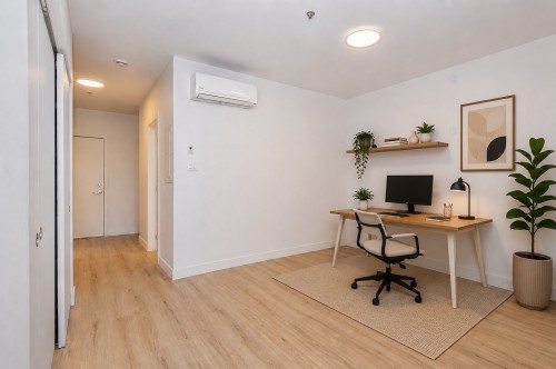 Office - 303-6728 Boul. St-Laurent, Montréal (Rosemont/La Petite-Patrie), QC 
