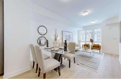 150 Alton Crescent, Vaughan, ON - Indoor Photo Showing Dining Room