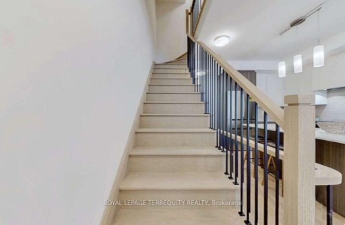 150 Alton Crescent, Vaughan, ON - Indoor Photo Showing Other Room