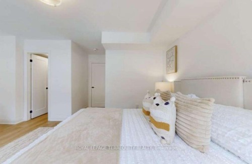 150 Alton Crescent, Vaughan, ON - Indoor Photo Showing Bedroom