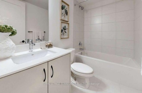 150 Alton Crescent, Vaughan, ON - Indoor Photo Showing Bathroom
