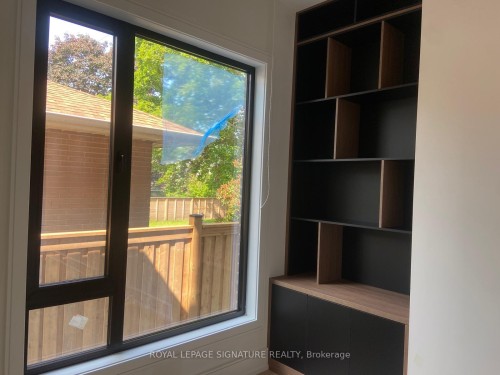 1349 Melton Drive, Mississauga, ON 