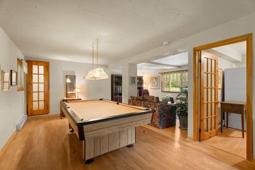 Salle familiale - 905 Ch. De Courchevel, Saint-Adolphe-D'Howard, QC 