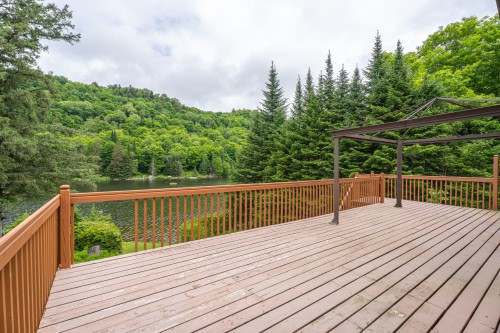 Balcon - 905 Ch. De Courchevel, Saint-Adolphe-D'Howard, QC 
