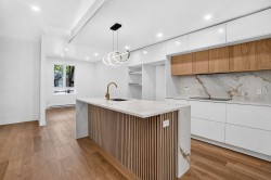 2353Z Av. De Lorimier Montréal (Ville-Marie), QC H2K 3X4
