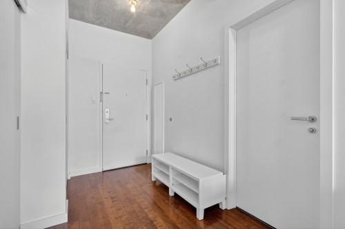 Mud Room - 608-71 Rue Duke, Montréal (Ville-Marie), QC 