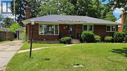 2721 VIRGINIA PARK AVENUE Windsor, ON N9E 2B5