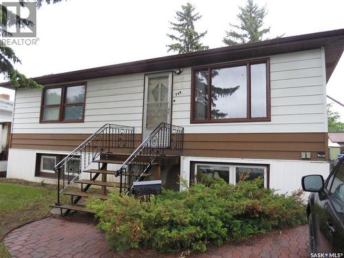 769 QUEEN STREET  Regina, SK S4T 4A4