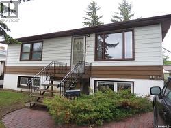 769 QUEEN STREET  Regina, SK S4T 4A4