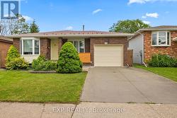 7430 ALEX AVENUE Niagara Falls, ON L2G 7V1