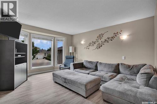 119 Pezer Crescent, Saskatoon, SK 