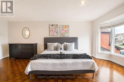 5660 Bell Harbour Drive, Mississauga, ON 