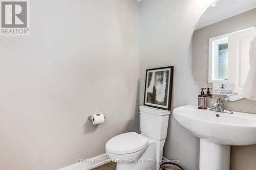 36 Hawks Gate, Central Elgin, ON - Indoor Photo Showing Bathroom