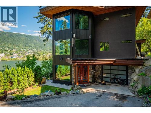59 Johnstone Road, Nelson, BC 