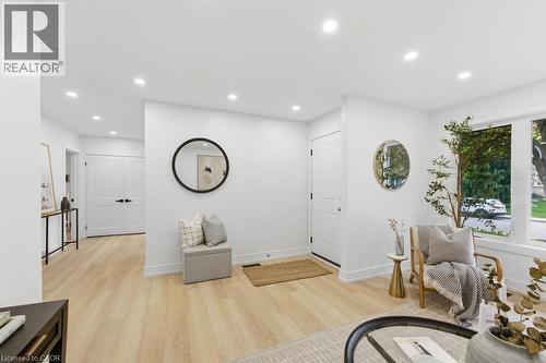 173 West 19Th Street, Hamilton, ON - Indoor Photo Showing Other Room