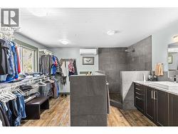 Primary ensuite with custom tile shower - 