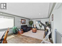 Gas fireplace in the livingroom upstairs - 