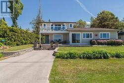 319 LAKESHORE BOULEVARD N  South Bruce Peninsula, ON N0H 2G0