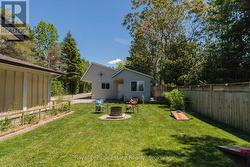 Large Spacious yard - 
