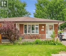 35 VICMOUNT Drive  Kitchener, ON N2M 2A2