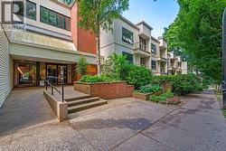402 1350 COMOX STREET  Vancouver, BC V6E 4E1