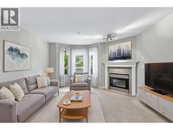 206 1150 LYNN VALLEY ROAD  North Vancouver, BC V7J 1Z9