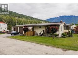 108 Ford Street Revelstoke, BC V0E 2S0
