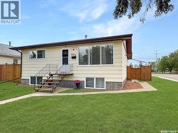 602 104th STREET North Battleford, SK S9A 1M8