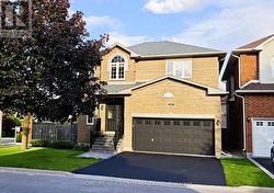 2485 BLUE HOLLY CRESCENT Oakville, ON L6M 4V4