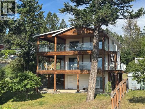 1725 6Th Ave Avenue, Invermere, BC - Outdoor