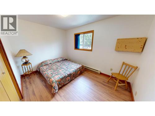 1725 6Th Ave Avenue, Invermere, BC - Indoor Photo Showing Bedroom