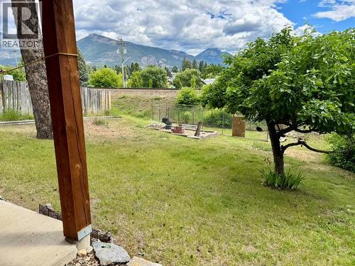 1725 6Th Ave Avenue, Invermere, BC - Outdoor