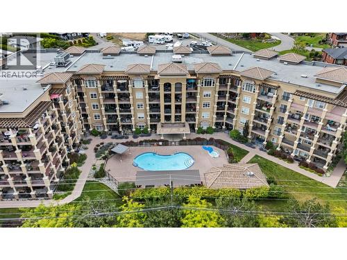2070 Boucherie Road Unit# 301  West Kelowna, BC V4T 3K9